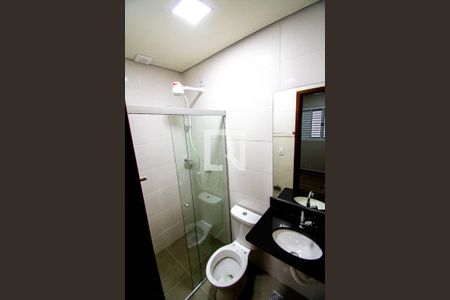 Banheiro  de kitnet/studio para alugar com 1 quarto, 25m² em Qnn 19, Brasília