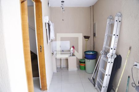 Casa para alugar com 119m², 2 quartos e 2 vagasÁrea de Serviço