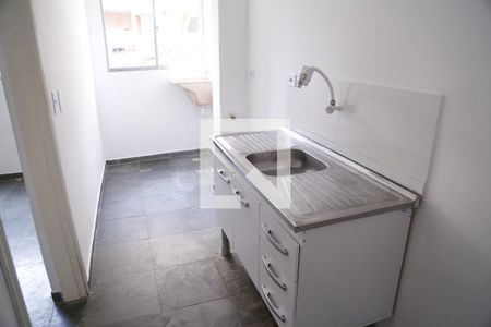 Cozinha de apartamento para alugar com 1 quarto, 30m² em Vila Pereira Barreto, São Paulo