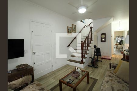 Sala de casa à venda com 3 quartos, 150m² em Parque Vitoria, São Paulo