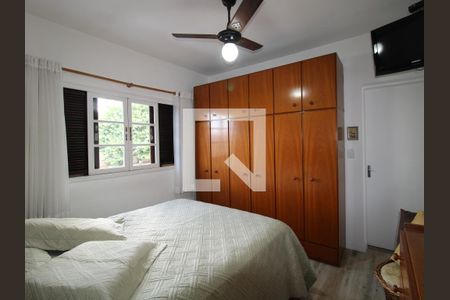 Casa à venda com 150m², 3 quartos e 2 vagasSuíte