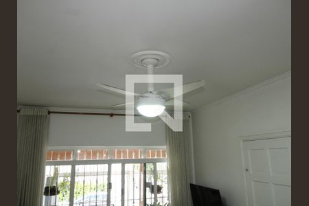 Sala de casa à venda com 3 quartos, 150m² em Parque Vitoria, São Paulo