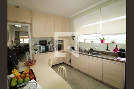 Casa à venda com 150m², 3 quartos e 2 vagasCozinha