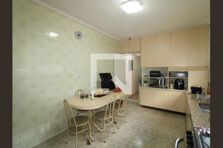 Casa à venda com 150m², 3 quartos e 2 vagasCozinha