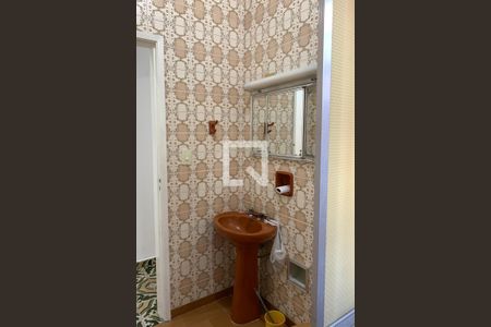 Casa para alugar com 130m², 3 quartos e 2 vagas Casa para alugar com 130m², 3 quartos e 2 vagasBanheiro
