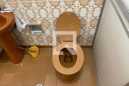 Casa para alugar com 130m², 3 quartos e 2 vagas Casa para alugar com 130m², 3 quartos e 2 vagasBanheiro