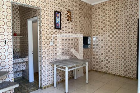 Casa para alugar com 130m², 3 quartos e 2 vagas Casa para alugar com 130m², 3 quartos e 2 vagasQuintal