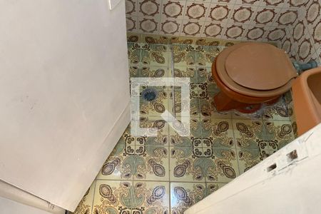 Casa para alugar com 130m², 3 quartos e 2 vagas Casa para alugar com 130m², 3 quartos e 2 vagasBanheiro de Serviço