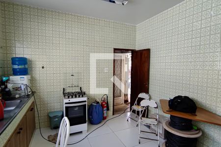 Casa à venda com 150m², 4 quartos e 3 vagascozinha
