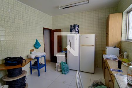 Casa à venda com 150m², 4 quartos e 3 vagascozinha