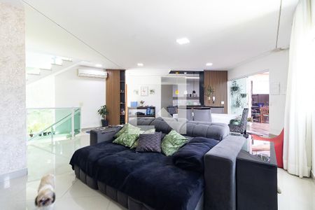 Sala  de casa à venda com 3 quartos, 400m² em Bosque da Saúde, São Paulo
