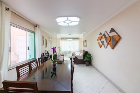Sala de casa à venda com 3 quartos, 220m² em Vila Yara, Osasco