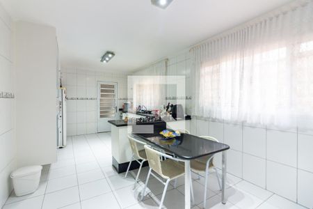 Cozinha de casa à venda com 3 quartos, 220m² em Vila Yara, Osasco