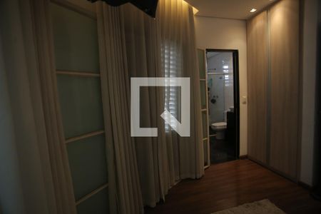 Apartamento para alugar com 340m², 5 quartos e 5 vagassuite
