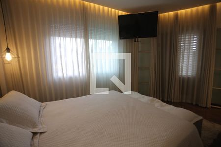 Apartamento para alugar com 340m², 5 quartos e 5 vagassuite