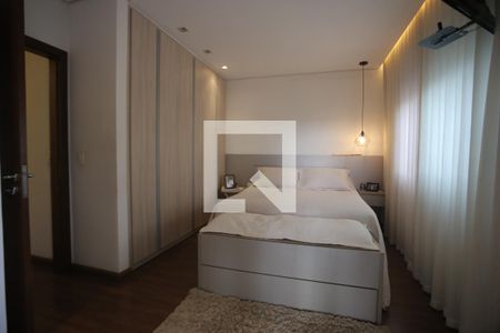 Apartamento para alugar com 340m², 5 quartos e 5 vagassuite