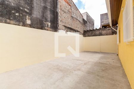 Casa à venda com 120m², 3 quartos e 3 vagas Casa à venda com 120m², 3 quartos e 3 vagasQuintal