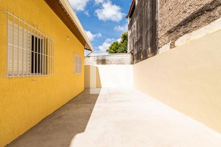 Casa à venda com 120m², 3 quartos e 3 vagas Casa à venda com 120m², 3 quartos e 3 vagasQuintal