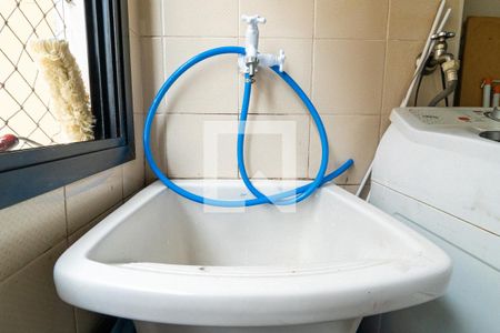 Apartamento à venda com 70m², 2 quartos e 1 vagaÁrea de Serviço Detalhe