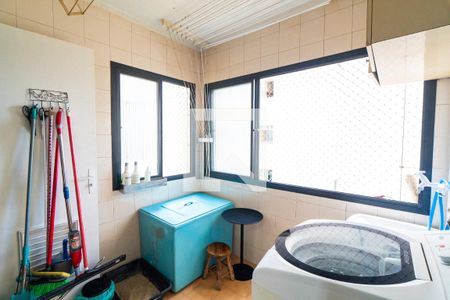 Apartamento à venda com 70m², 2 quartos e 1 vagaÁrea de Serviço