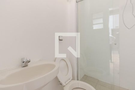 Casa à venda com 180m², 1 quarto e 5 vagas Casa à venda com 180m², 1 quarto e 5 vagasBanheiro de Serviço