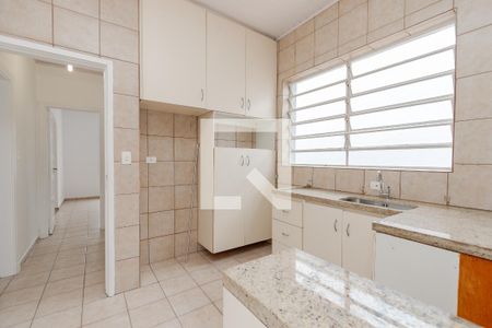 Casa à venda com 180m², 1 quarto e 5 vagas Casa à venda com 180m², 1 quarto e 5 vagasCozinha