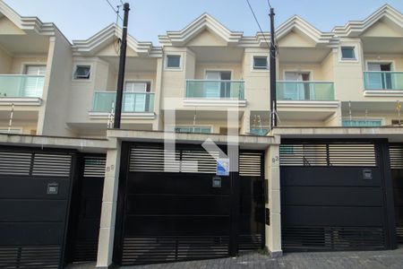 Casa à venda com 130m², 3 quartos e 3 vagasFachada