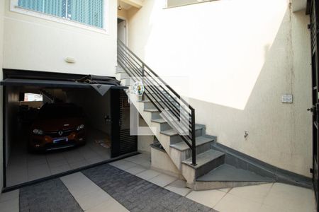 Casa à venda com 130m², 3 quartos e 3 vagasEscadas