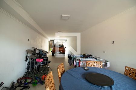 Casa à venda com 130m², 3 quartos e 3 vagasGaragem