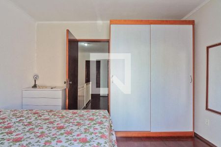 Suíte de casa à venda com 3 quartos, 130m² em Vila Iório, São Paulo