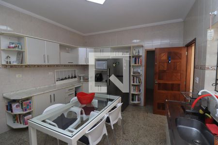 Casa para alugar com 150m², 3 quartos e 3 vagasCozinha