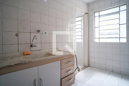 Cozinha  de apartamento para alugar com 2 quartos, 53m² em Vila Sílvia, São Paulo