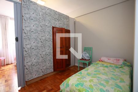 Quarto 2 - Armários de apartamento para alugar com 3 quartos, 70m² em Centro Histórico, Porto Alegre