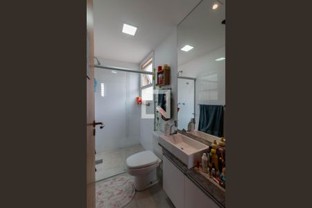 Casa à venda com 327m², 4 quartos e 4 vagasBanheiro Quarto