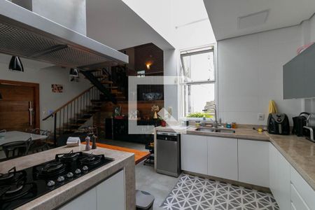 Casa à venda com 327m², 4 quartos e 4 vagasCopa/ cozinha 