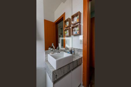 Casa à venda com 327m², 4 quartos e 4 vagasBanheiro Quarto