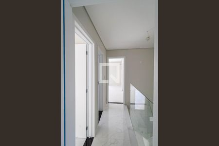 Casa à venda com 190m², 3 quartos e 2 vagasCorredor