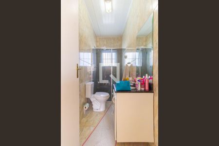 Casa à venda com 360m², 4 quartos e 5 vagasBanheiro da Suíte 1