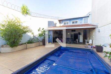 Casa à venda com 360m², 4 quartos e 5 vagasPiscina