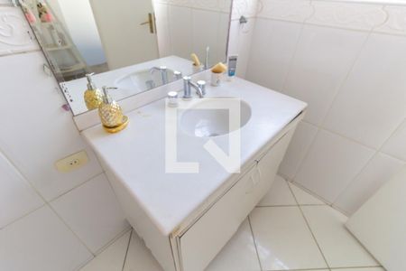 Casa à venda com 360m², 4 quartos e 5 vagasBanheiro da Suíte 2