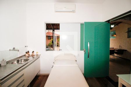 Casa para alugar com 480m², 5 quartos e 4 vagasQuarto de Serviço