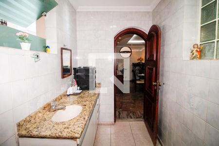 Casa para alugar com 480m², 5 quartos e 4 vagasBanheiro Social