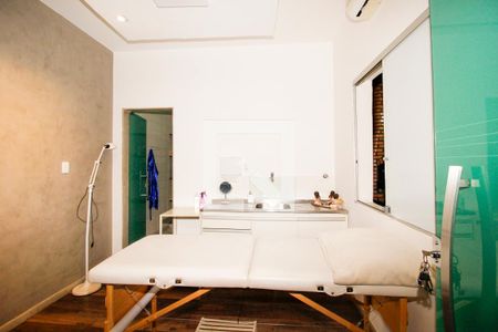 Casa para alugar com 480m², 5 quartos e 4 vagasQuarto de Serviço