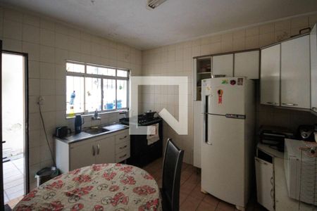 Casa à venda com 100m², 2 quartos e 2 vagasCozinha