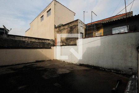 Casa à venda com 100m², 2 quartos e 2 vagasQuintal