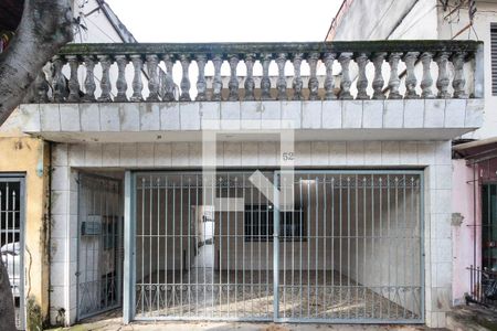 Casa à venda com 100m², 2 quartos e 2 vagasFachada