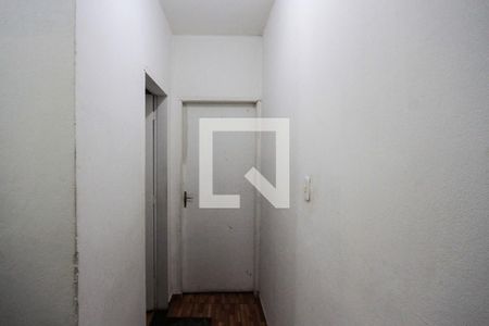 Corredor de casa à venda com 2 quartos, 100m² em Vila São Domingos, São Paulo