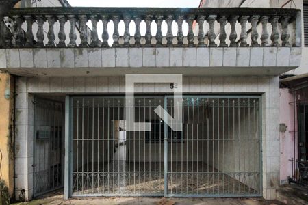 Casa à venda com 100m², 2 quartos e 2 vagasFachada