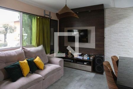 Casa de condomínio à venda com 180m², 2 quartos e 2 vagasSala