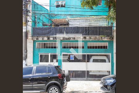 Casa para alugar com 70m², 2 quartos e 1 vagaFachada